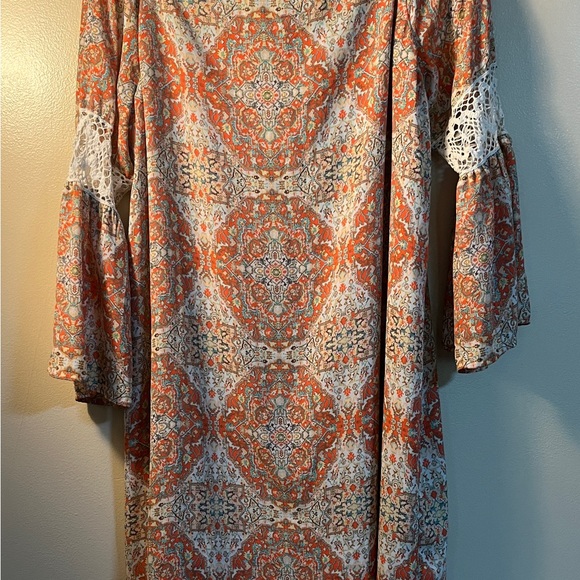 Emma & Michele Beautiful Orange Print with 3/4 sleeves. - Picture 2 of 6